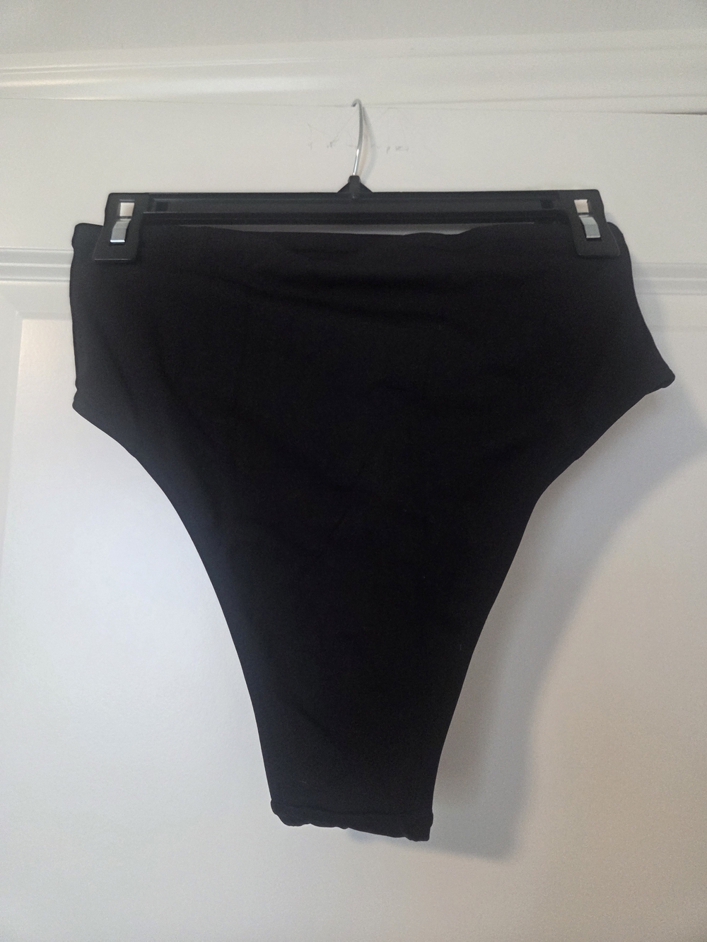 TAE Black Underwire Bikini Top with Adjustable Straps - Picture 3 of 10